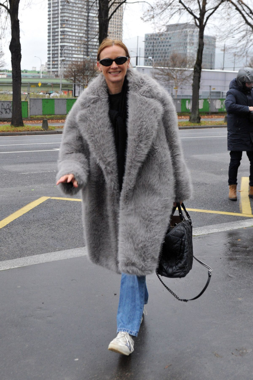 Diane Kruger Arrives at Radio France Inter Studios, December 2024