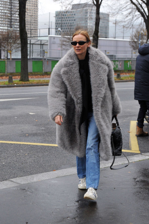 Diane Kruger Arrives at Radio France Inter Studios, December 2024 4