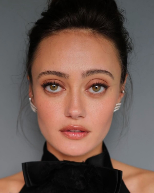 Ella Purnell at 2024 Game Awards Photoshoot, December 2024 1