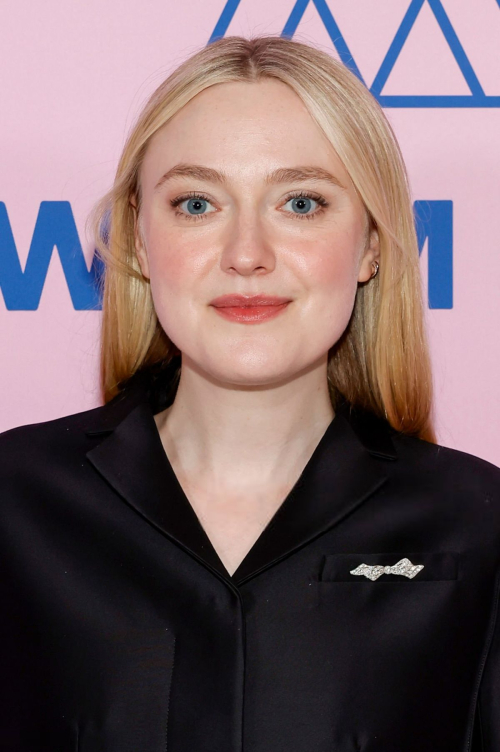 Elle and Dakota Fanning at WrapWomen Power Summit, December 2024 5