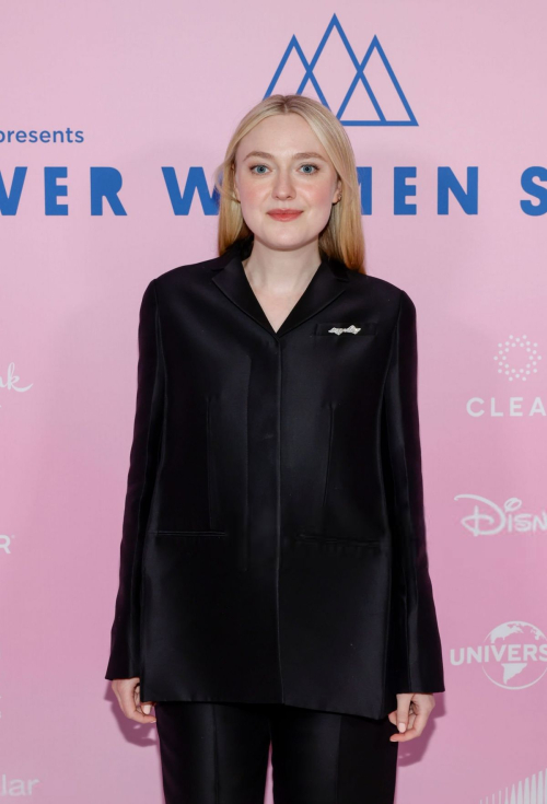 Elle and Dakota Fanning at WrapWomen Power Summit, December 2024 8