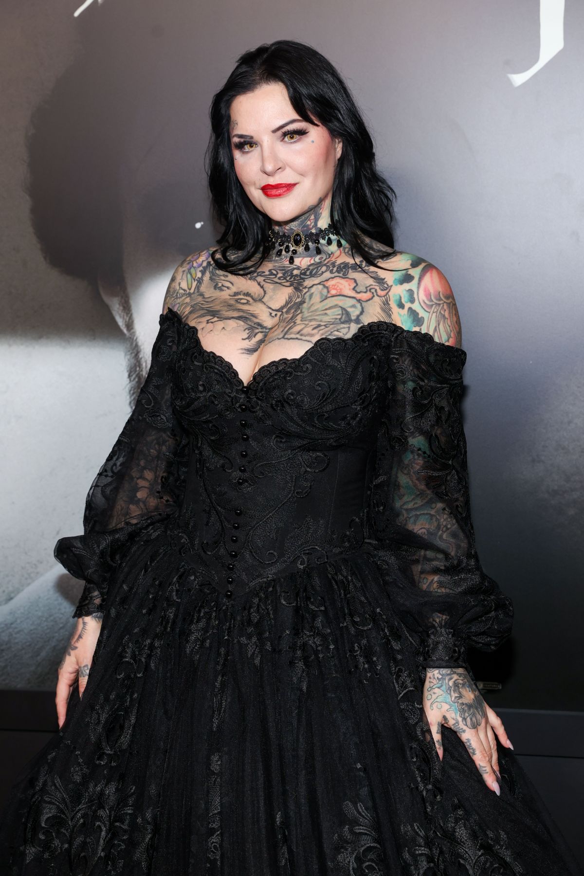 Heidi Lavon Dazzles at Nosferatu Premiere in Los Angeles, December 2024