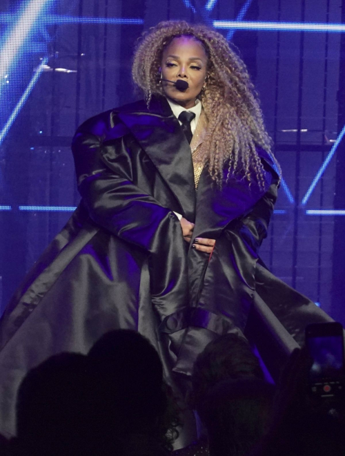 Janet Jackson Opens New Residency at Resorts World Las Vegas, December 2024 6