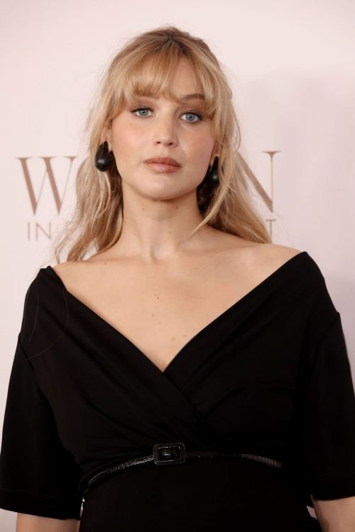 Jennifer Lawrence at Annual Women in Entertainment Gala, December 2024 9