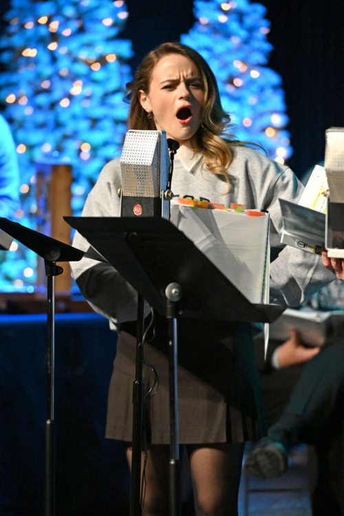 Joey King at Celebrity Reading of It