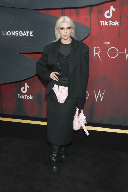 Julia Fox at The Crow Premiere in New York, August 2024 1