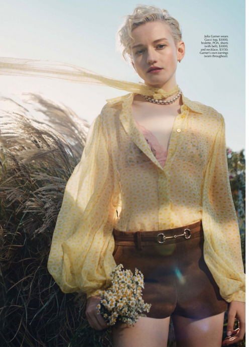 Julia Garner in Marie Claire Australia, January 2025 7