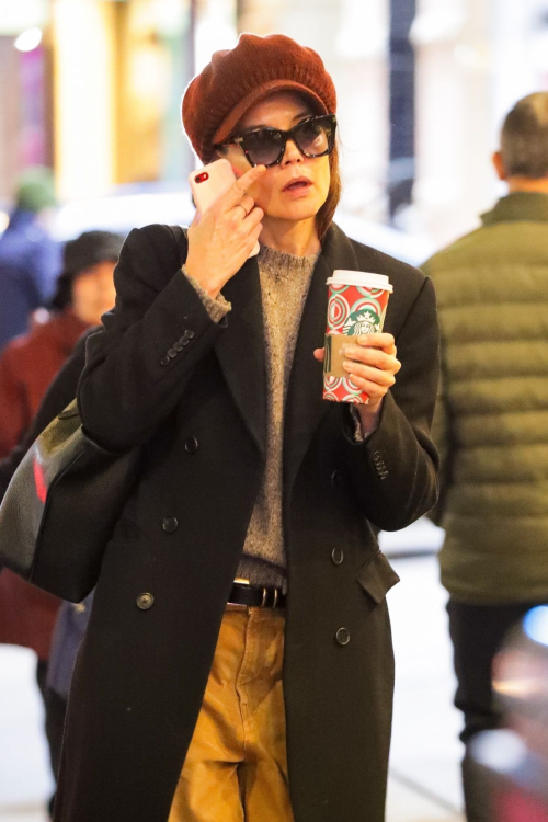 Katie Holmes Out for Coffee in New York, December 2024 1