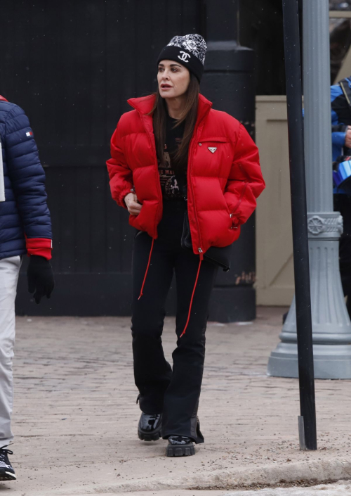 Kyle Richards Out and About in Downtown Aspen, December 2024 4