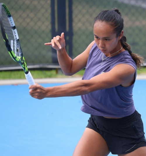 Leylah Fernandez Trains at RAC Arena in Perth, December 2024 1