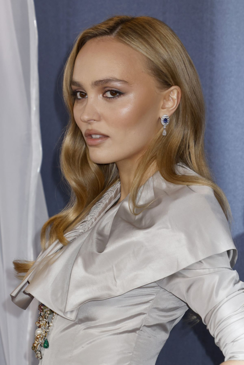 Lily-Rose Depp at Nosferatu Premiere in London, December 2024 8