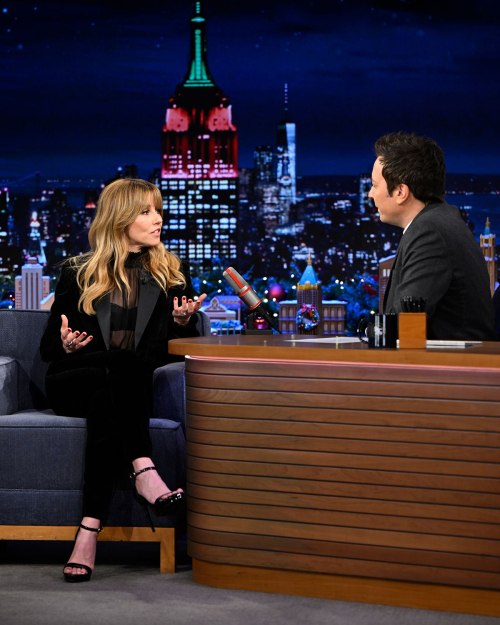 Linda Cardellini at Tonight Show Starring Jimmy Fallon in New York, December 2024 2