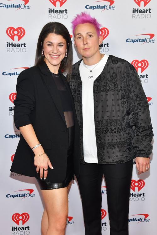 Madison and Anya Packer at iHeartRadio Jingle Ball 2024, December 2024 1