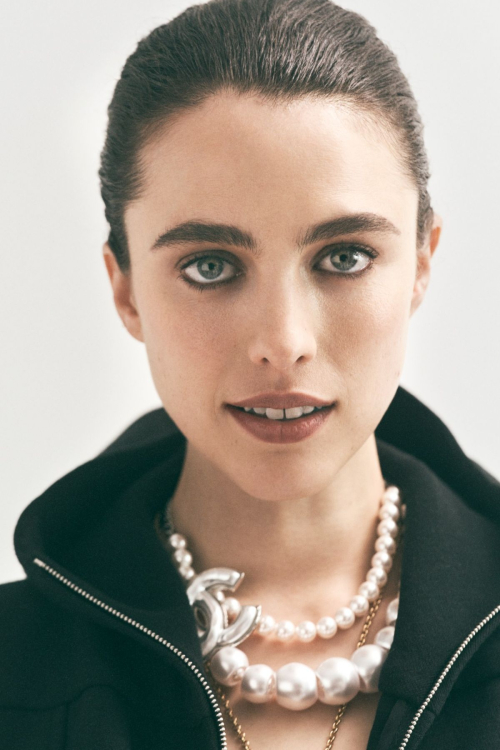 Margaret Qualley for Vogue Australia, January 2025 1