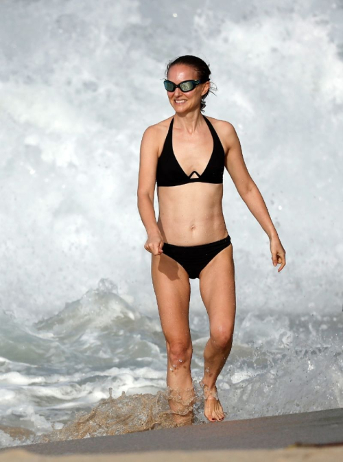 Natalie Portman in Bikini at St Barts Beach, December 2024 8