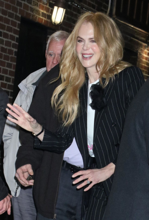 Nicole Kidman Dazzles on Late Show with Stephen Colbert in New York City, December 2024 5