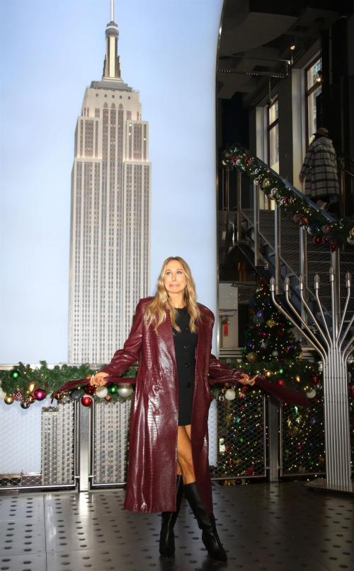 Nikki Glaser at Empire State Building Before Golden Globes, December 2024 5