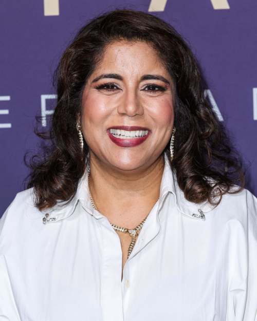 Nisha Ganatra at Unforgettable Gala Asian American Awards, December 2024 1