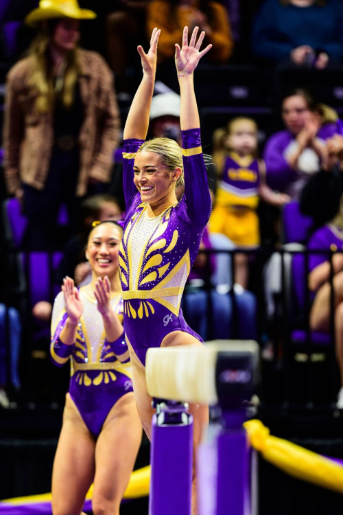 Olivia Dunne at LSU Gym Open Mike Night in Baton Rouge, December 2024 1