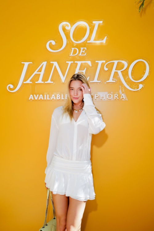 Olivia Ponton at Sol de Janeiro Luncheon in Miami, December 2024 4