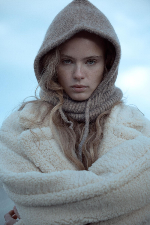 Olivia Vinten for Zara Winter Collection, December 2024 12