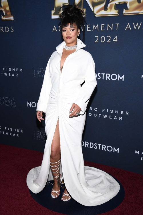 Rihanna at Footwear News Achievement Awards in New York, December 2024 6