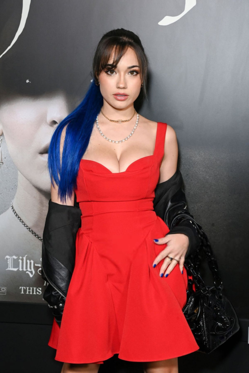 Sofia Gomez at Nosferatu Premiere at TCL Chinese Theatre, December 2024 3