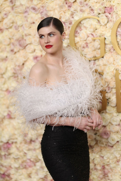 Alexandra Daddario at 82nd Golden Globes in Beverly Hills, January 2025 1