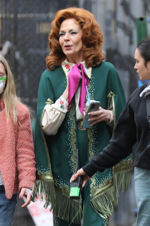 Allison Janney Films Palm Royale Season 2 in Los Angeles, January 2025 2