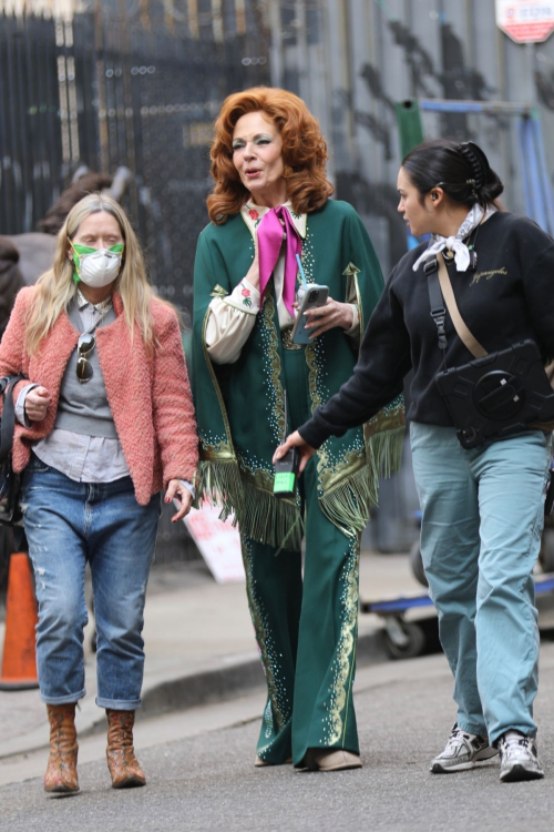 Allison Janney Films Palm Royale Season 2 in Los Angeles, January 2025 3