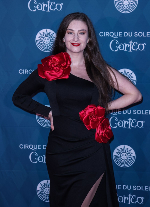 Amber Doing-Thorne Dazzles at Cirque du Soleil Premiere, January 2025 2