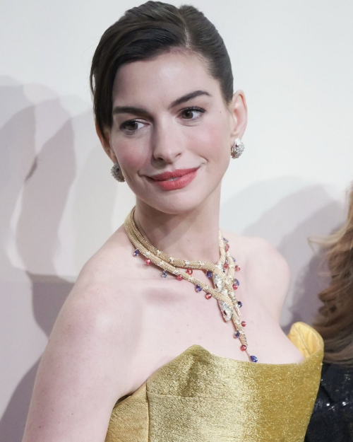 Anne Hathaway at Bvlgari