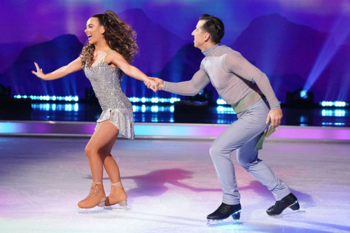 Chelsee Healey at Dancing on Ice Season 17 Episode 1, January 2025 10