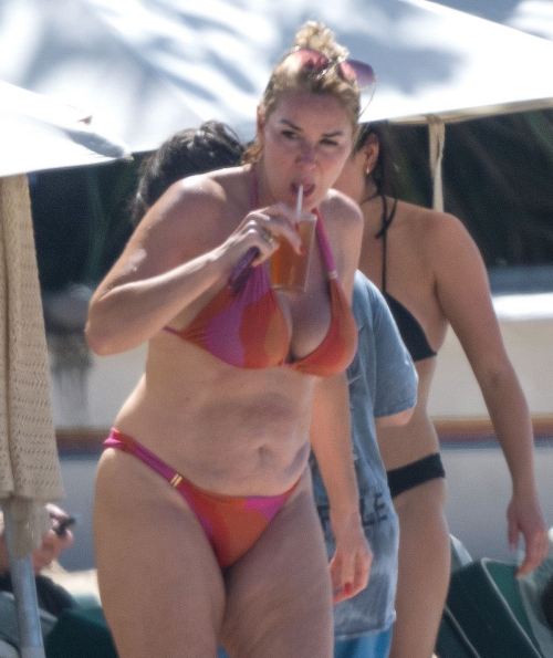 Claire Sweeney in Barbados, January 2025 3