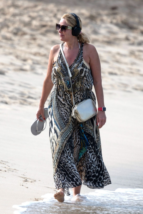 Claire Sweeney Looks Fabulous at Beach in Barbados, January 2025