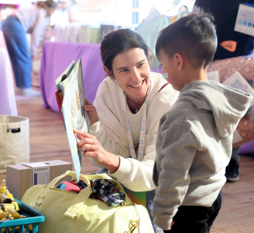 Cobie Smulders Helps LA Fire Relief Donations in Los Angeles, January 2025 3