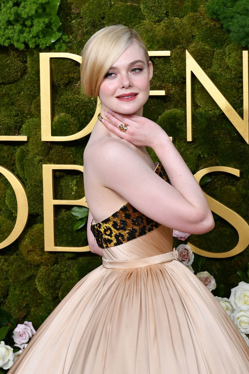 Elle Danning Turns Heads at Golden Globes, January 2025 3