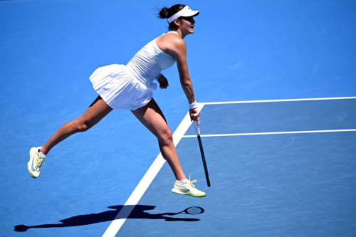 Emma Raducanu Defeats Amanda Anisimova at Australian Open, January 2025 3