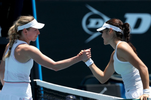 Emma Raducanu Defeats Ekaterina Alexandrova at Australian Open, January 2025 2