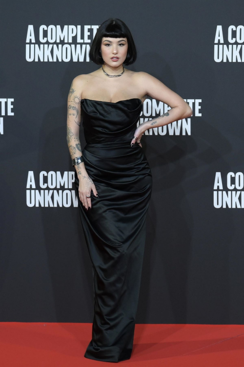 Giorgia Soleri at A Complete Unknown Premiere, January 2025 1