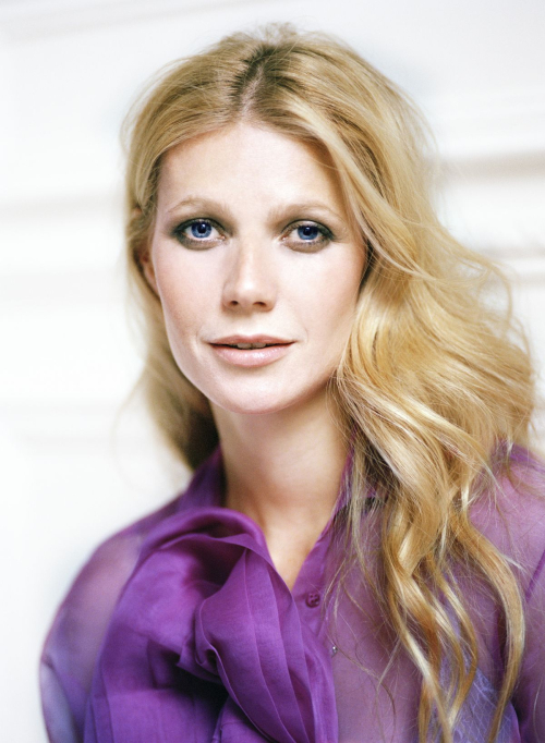 Gwyneth Paltrow at Photoshoot, January 2004 21