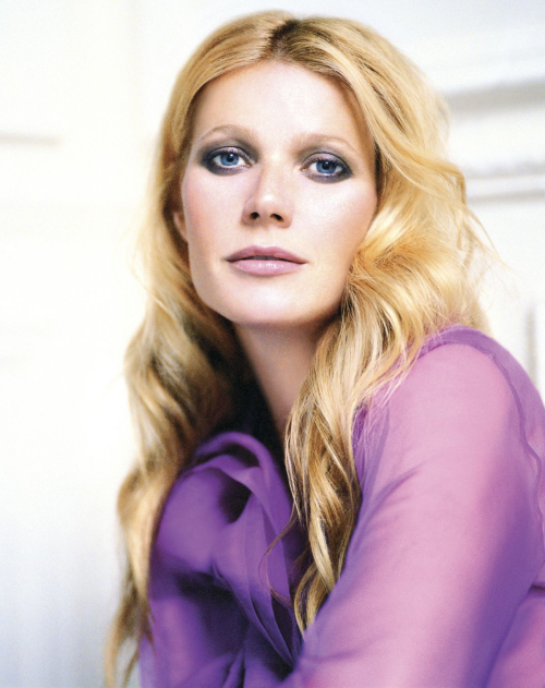 Gwyneth Paltrow at Photoshoot, January 2004 24