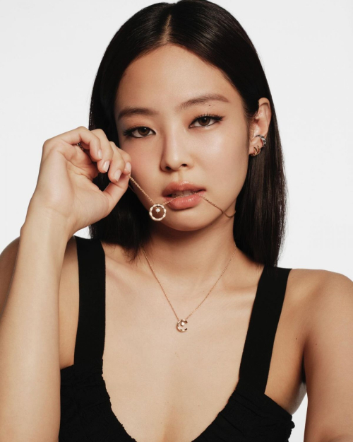 Jennie for Chanel Coco Crush Campaign, 2025 3