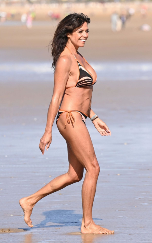 Jenny Powell in Bikini at Beach in Morocco, January 2025 2