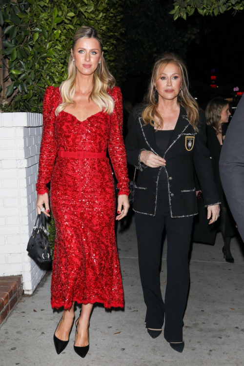 Kathy and Nicky Hilton Dazzle at Vanity Fair & Amazon MGM Studios Party, January 2025 2