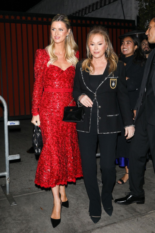 Kathy and Nicky Hilton Dazzle at Vanity Fair & Amazon MGM Studios Party, January 2025 3