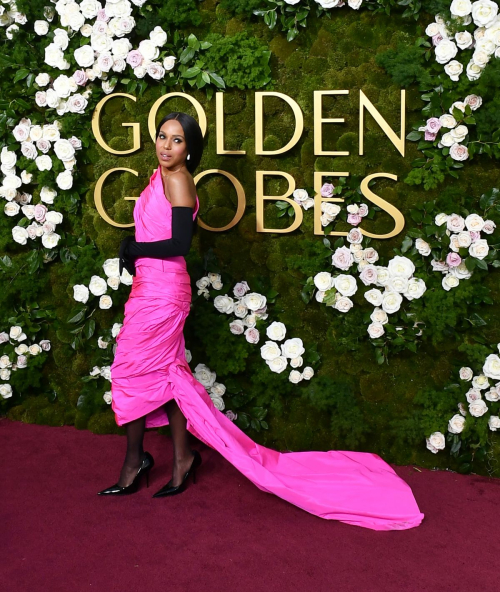 Kerry Washington at 82nd Golden Globes, January 2025 4