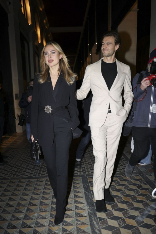 Kimberley Garner Spotted with Mystery Man at Costes, January 2025 1