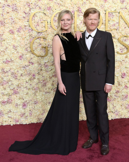 Kirsten Dunst Arrives Stunningly at Golden Globes, January 2025 5