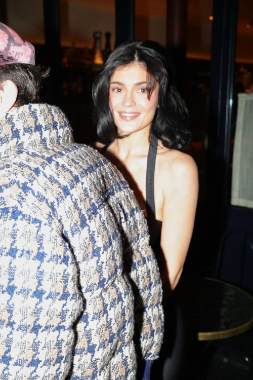 Kylie Jenner and Timothee Chalamet Out for Dinner in Paris, January 2025 1